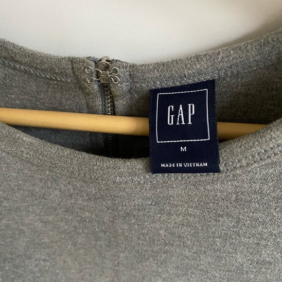GAP Gray Peplum Jersey Top - Picture 4 of 8